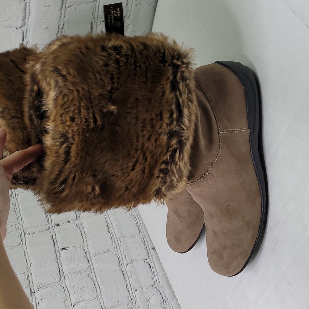 Natural sole by naturalizer fabric faux fur boots